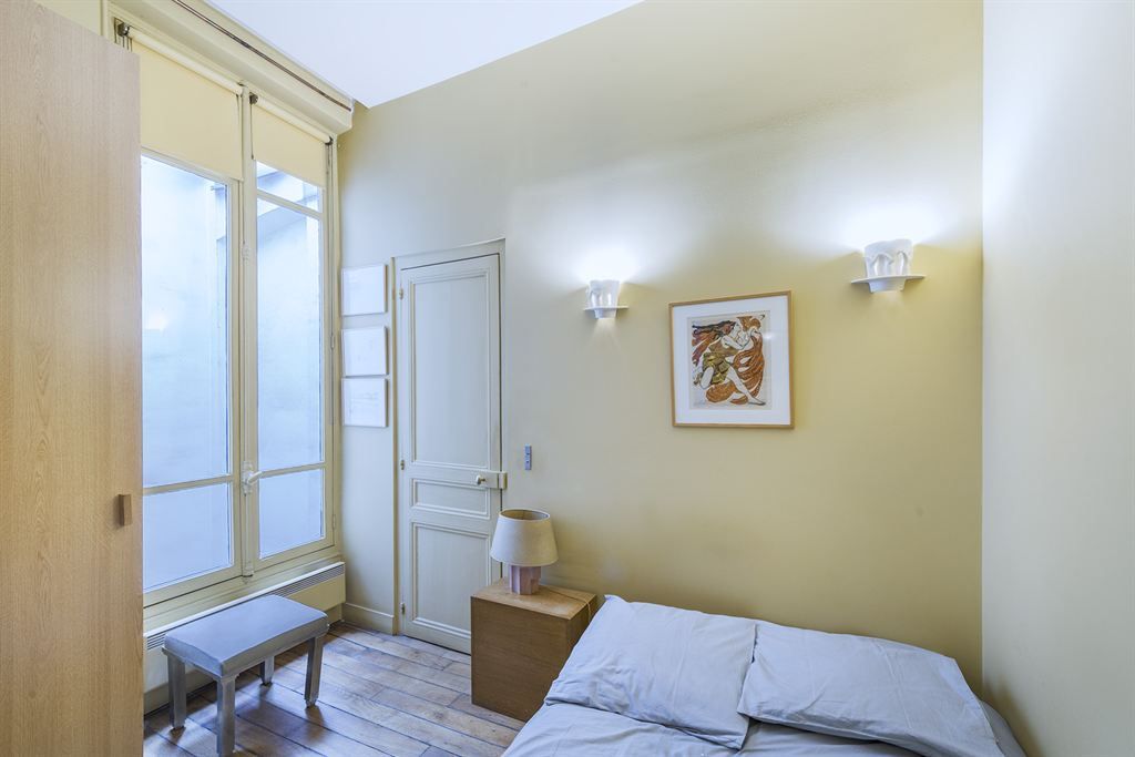 apartment 2 rooms for sale , PARIS (75007)