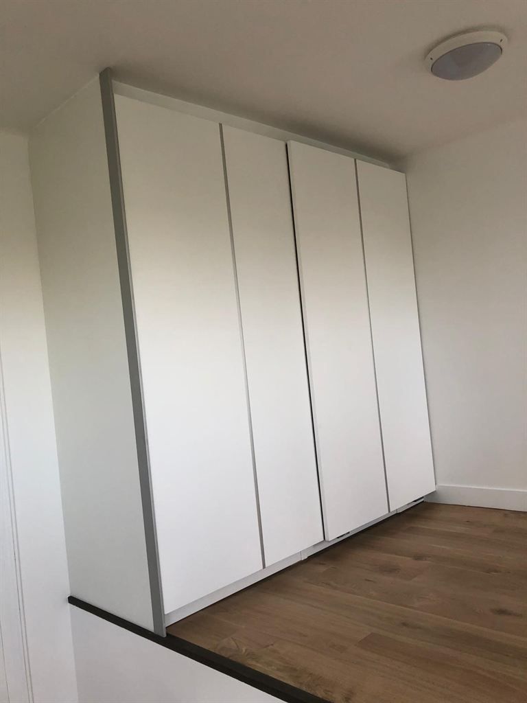 studio en location à PARIS (75007)