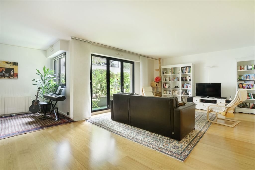 apartment 5 rooms for sale , PARIS (75010)