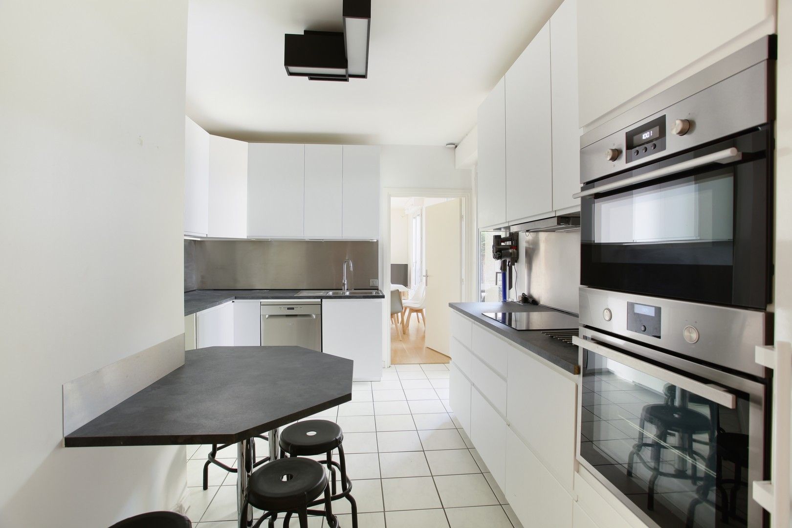 apartment 5 rooms for sale , Courbevoie (92400)
