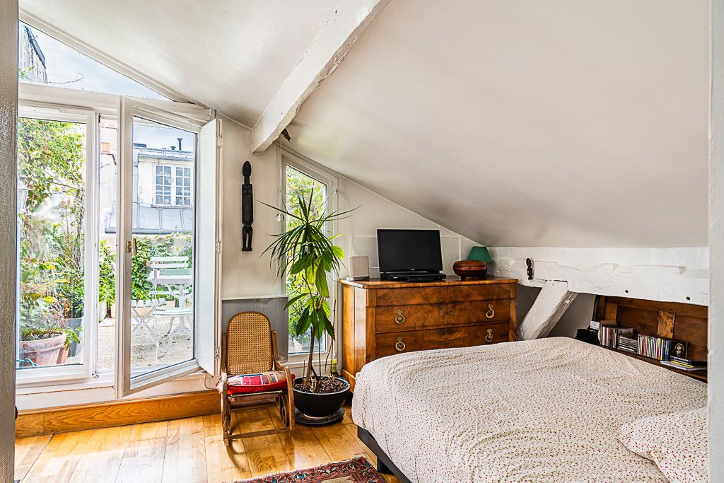 apartment 4 rooms for sale , Paris (75004)