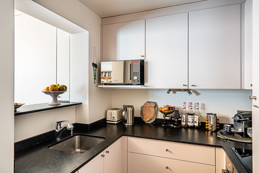 apartment 2 rooms for sale , Paris (75006)