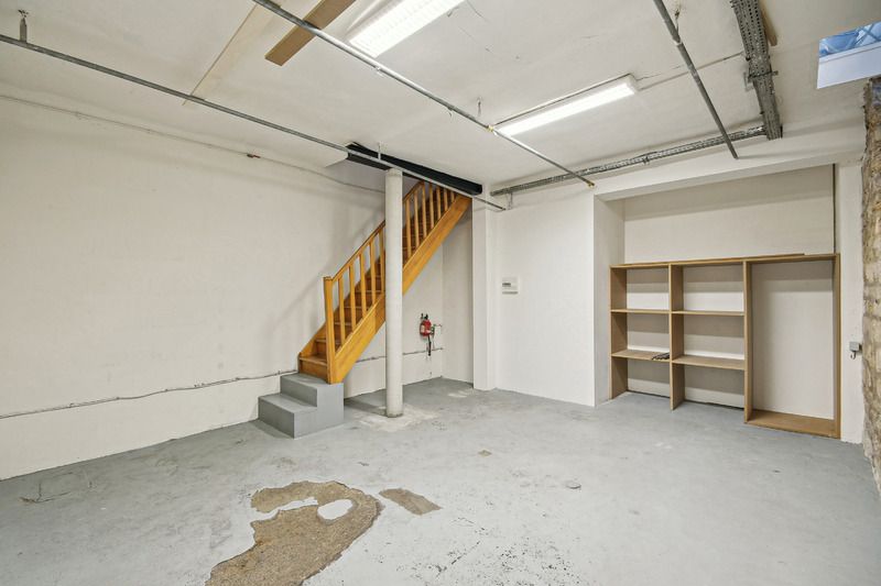 activity premises 3 rooms for sale , Paris (75011)