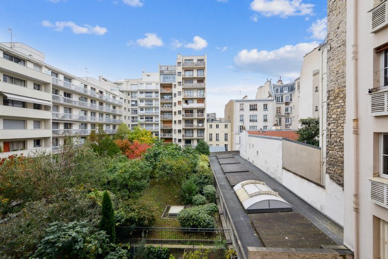 apartment 3 rooms for sale , Paris (75018)